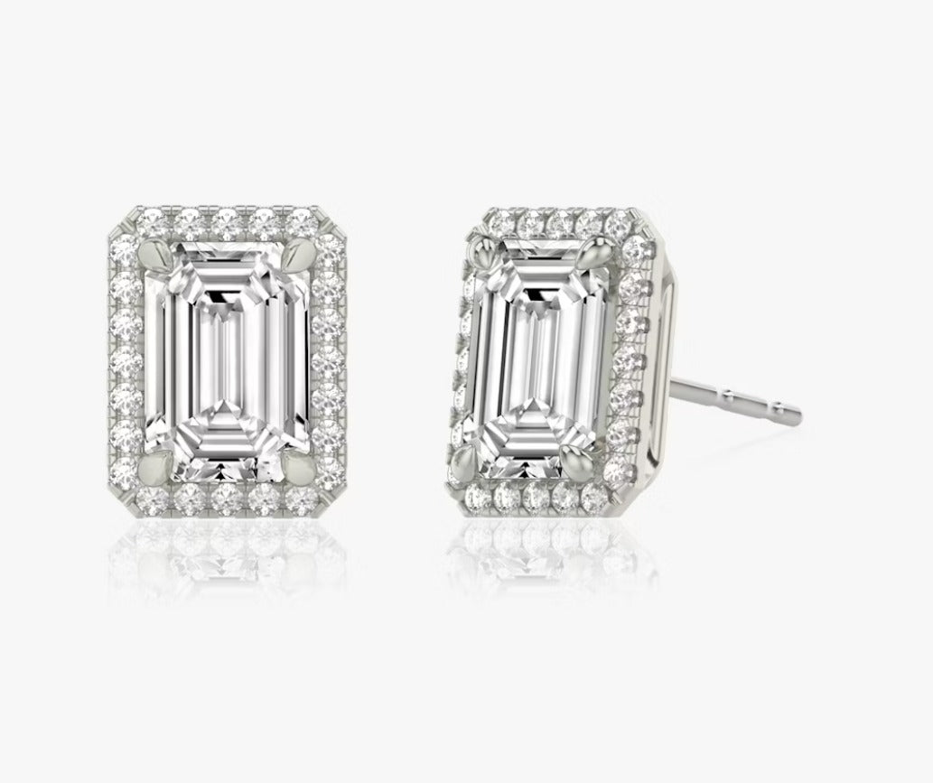 Halo Stud Earring Emerald Diamond