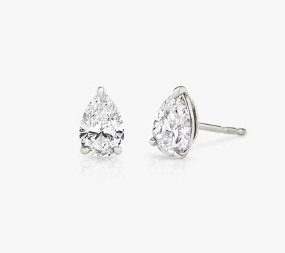 Stud earring pear Diamond